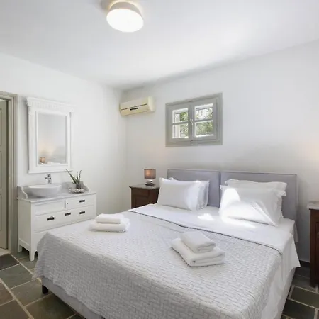 Rinia - Seaview Villa