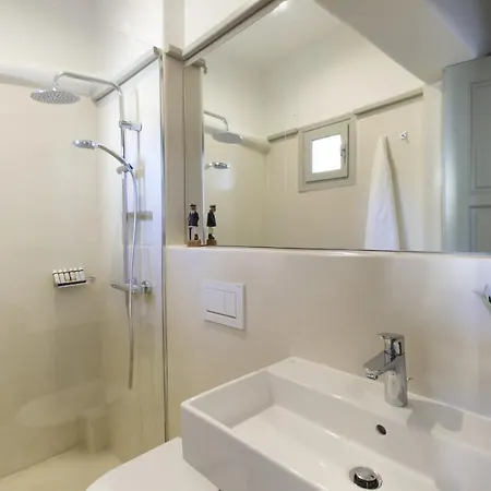 Rinia - Seaview Villa *