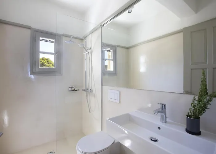 Rinia - Seaview Náusza